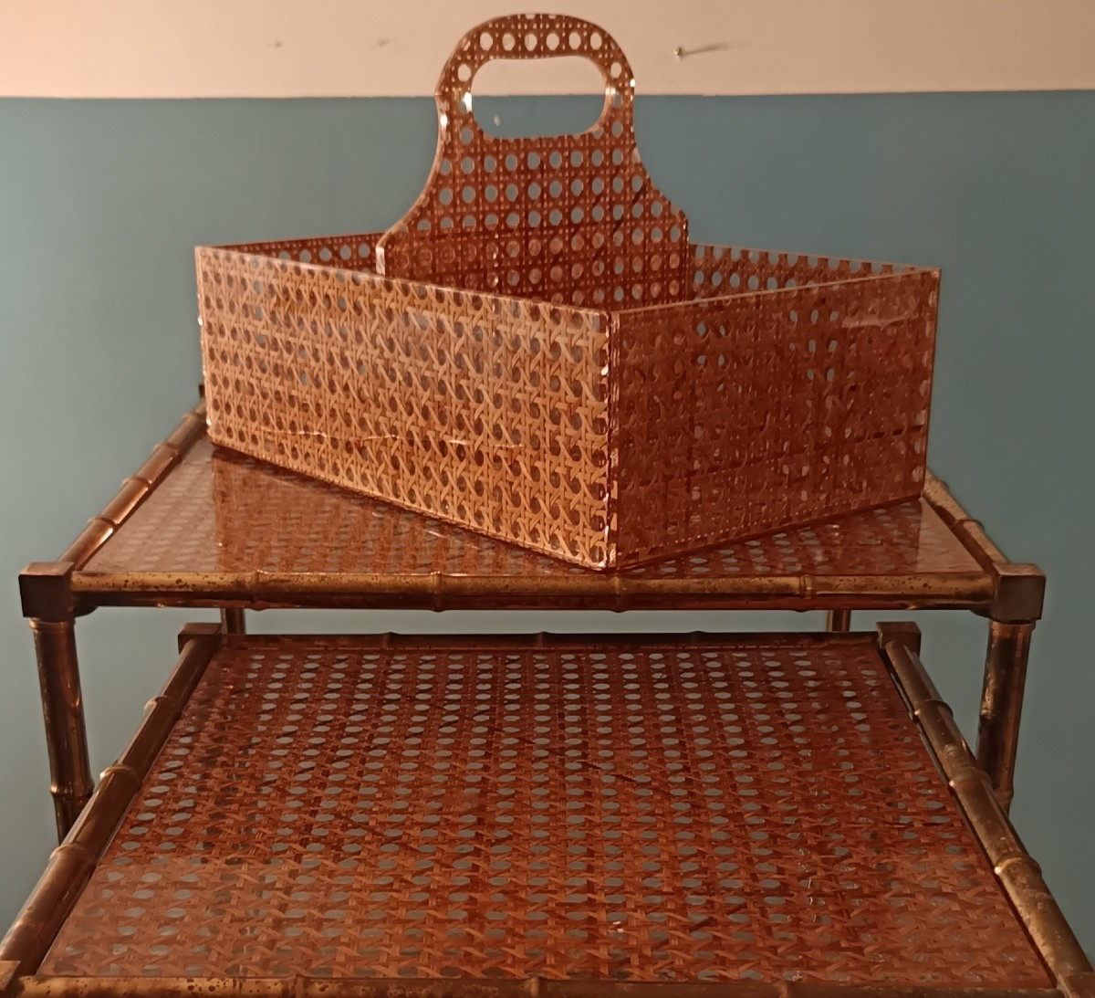 Icona di stile anni '70: il fascino trasparente del "Cannage"-photo-3