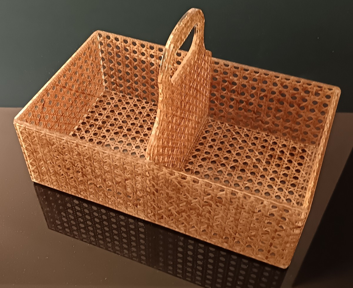 Icona di stile anni '70: il fascino trasparente del "Cannage"-photo-4