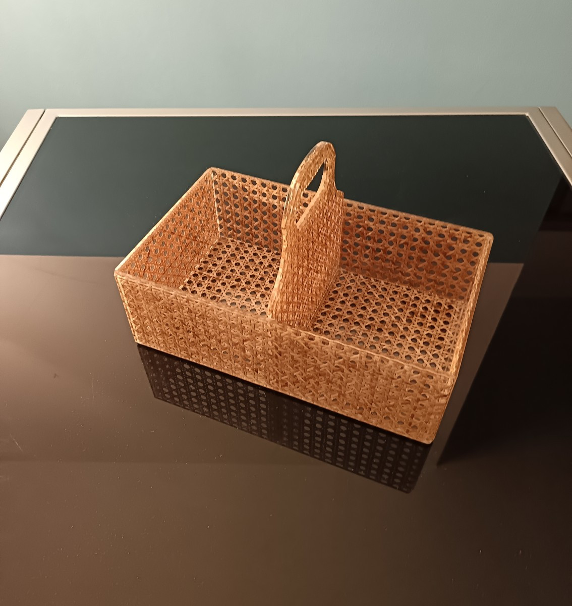 Icona di stile anni '70: il fascino trasparente del "Cannage"