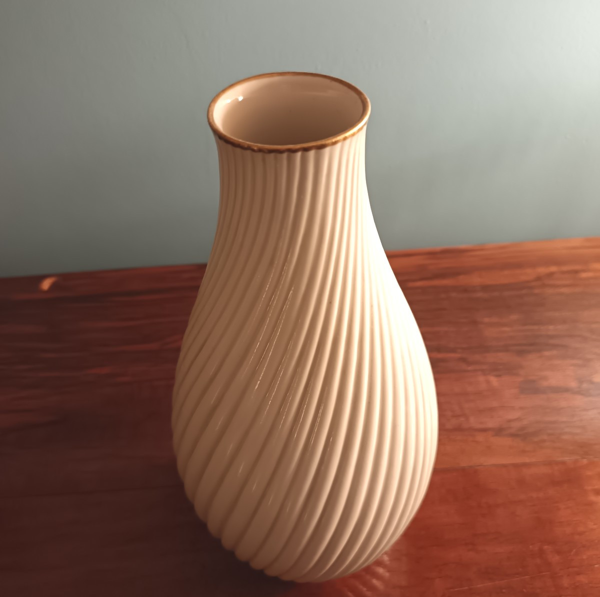 Vaso in porcellana Ginori 1940