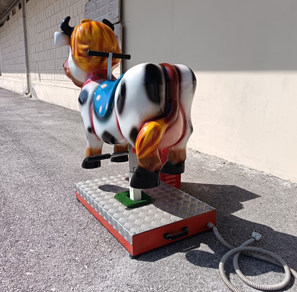 Giostra meccanica del 1980 elettrica la mucca-photo-3