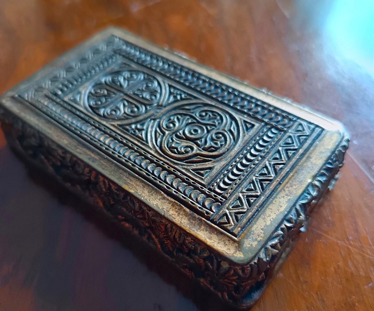 Ferma carte in fusione a cera persa di bronzo dorato Tiffany-photo-4