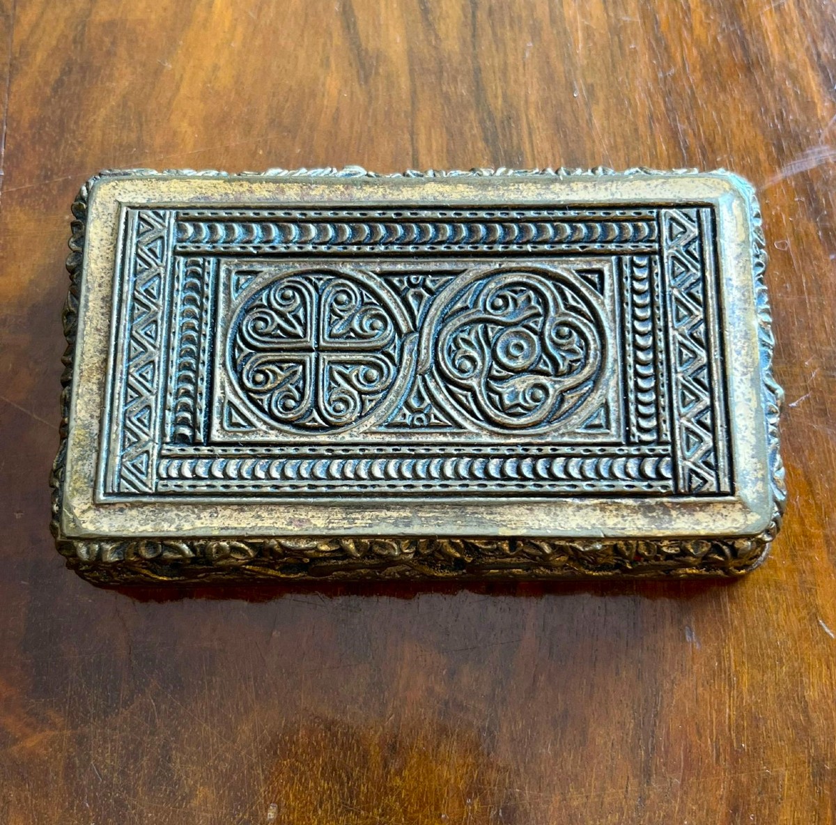 Ferma carte in fusione a cera persa di bronzo dorato Tiffany