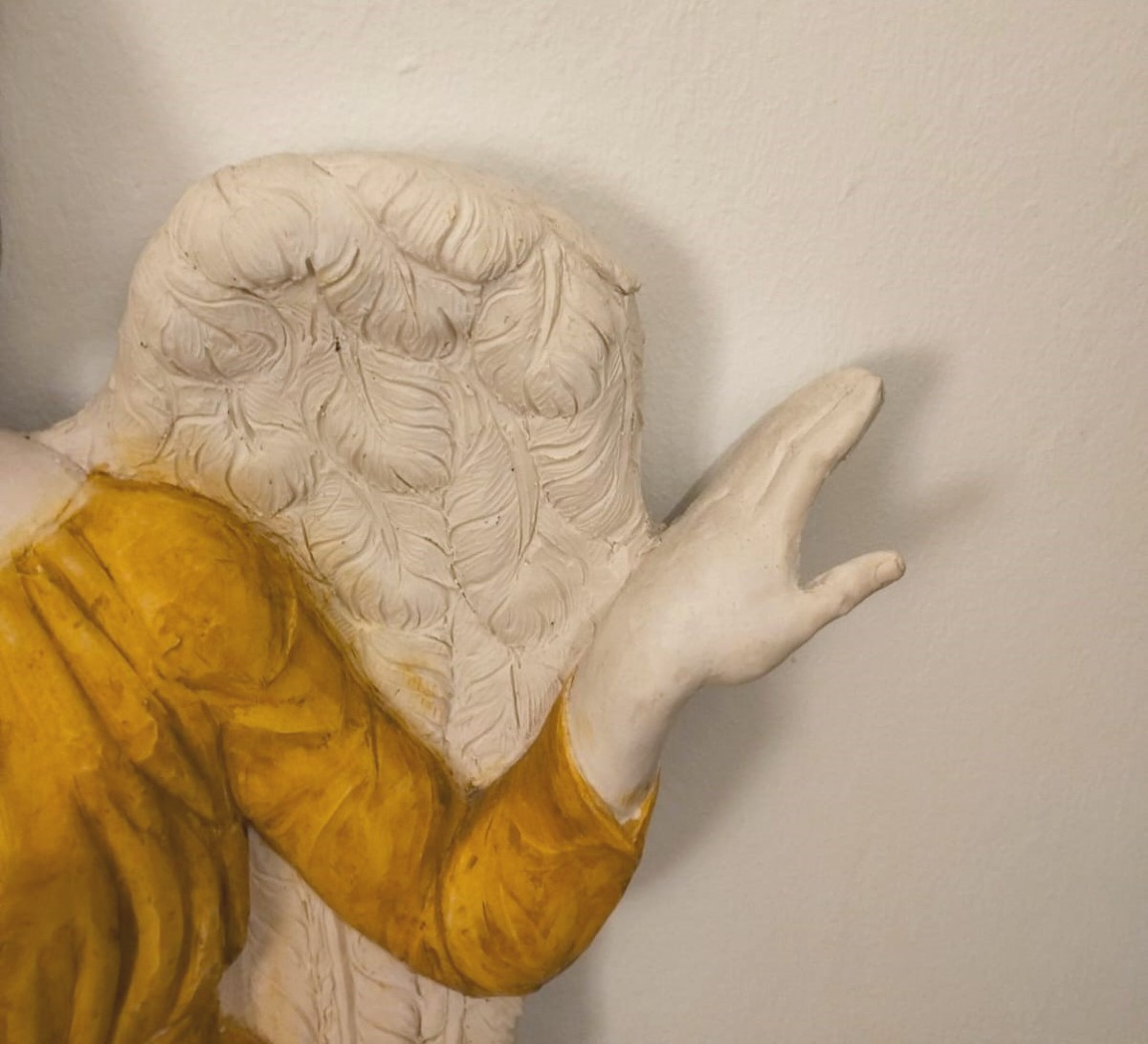 Coppia di angeli anni 60 in vetroresina dal teatro Galli Rimini-photo-1