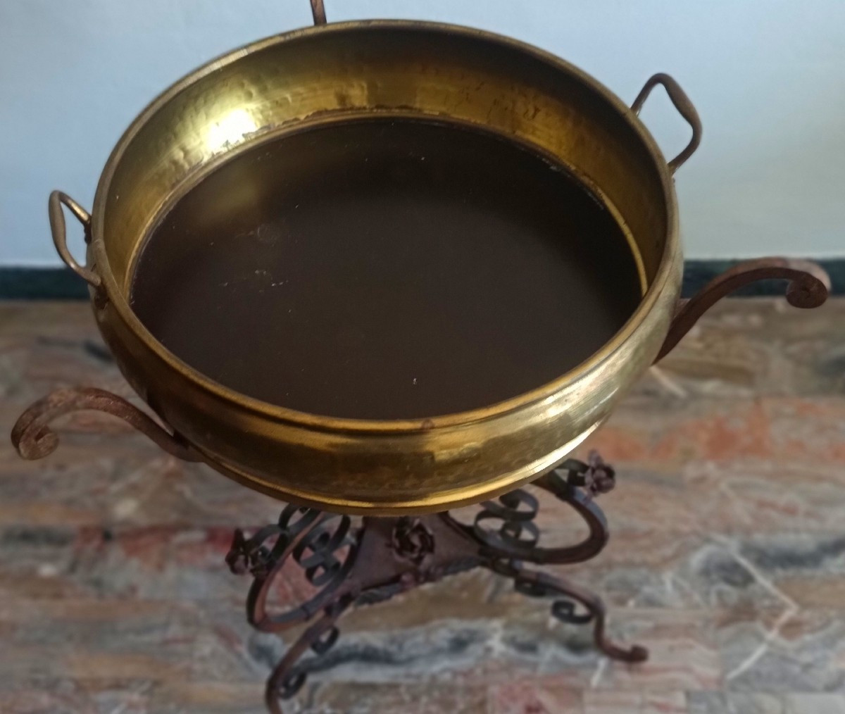 Vaso in ottone sbalzato 1910 Firenze-photo-3