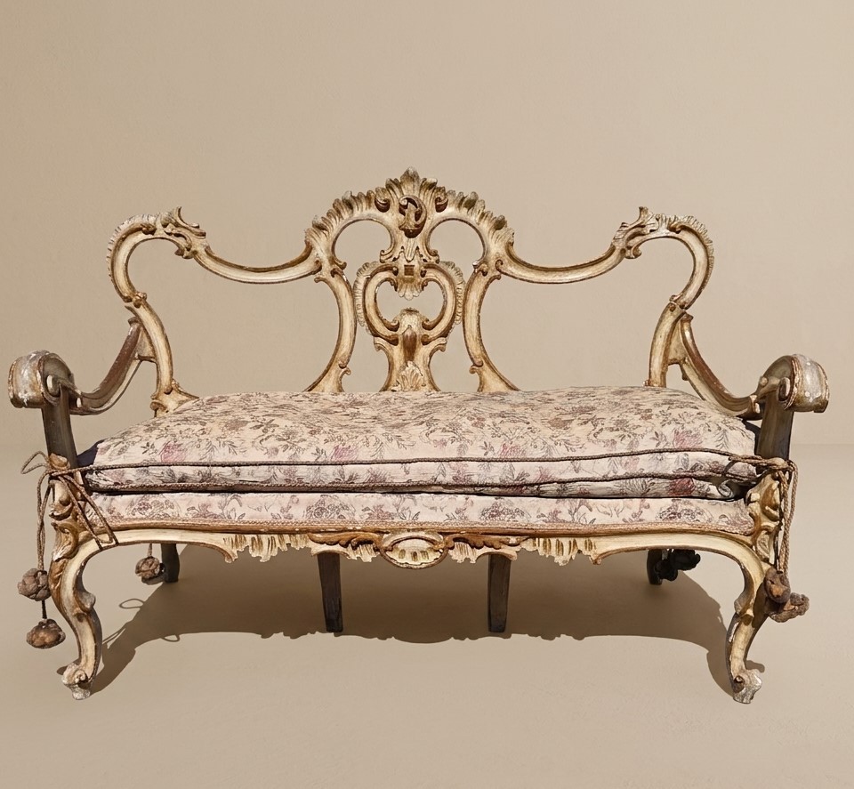 Panca Veneziana del 700 laccato in legno intagliato