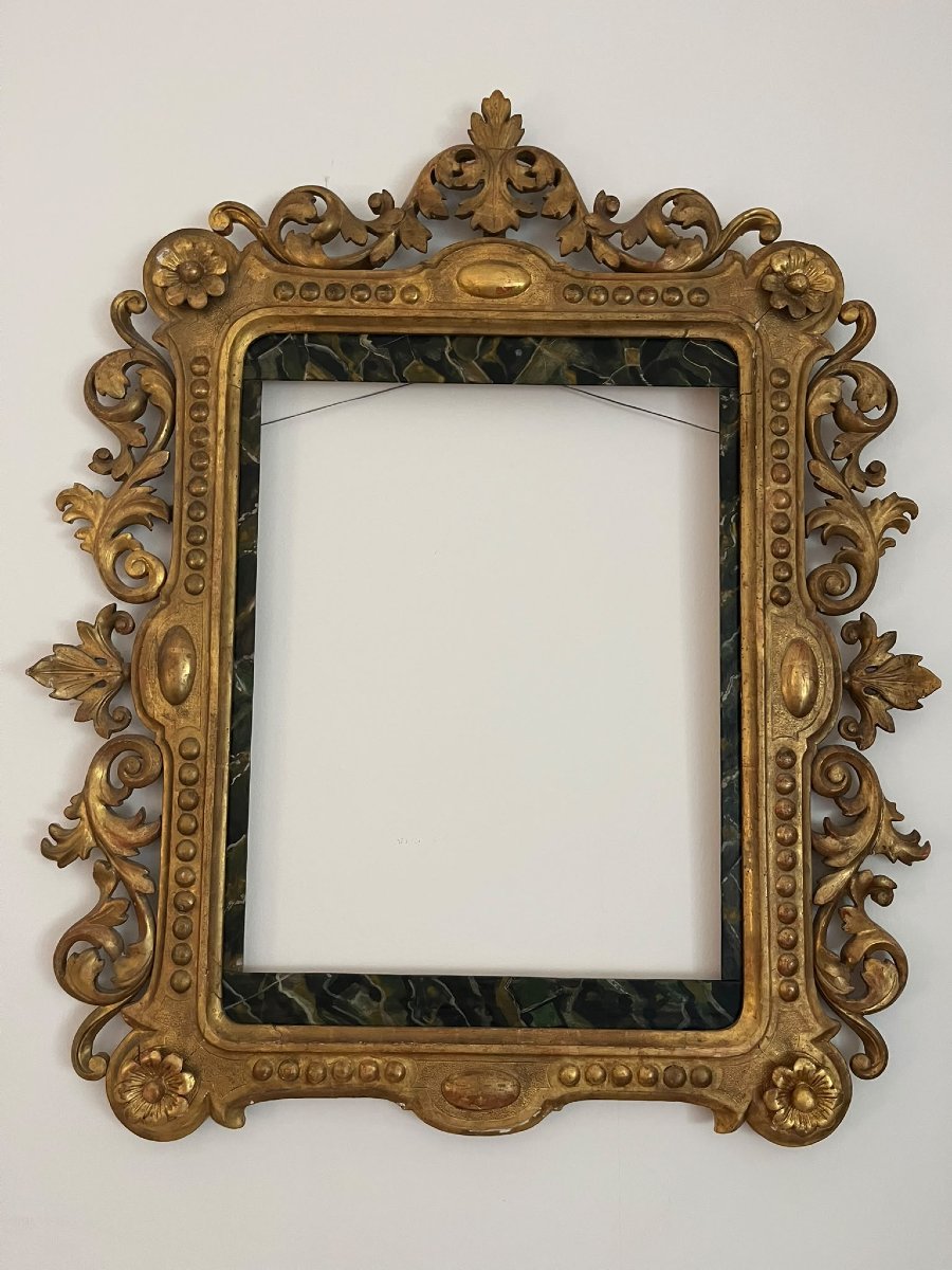 Cornice in legno dorato al mercurio veneziana del 700 con cimasa