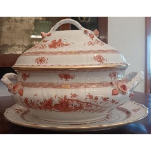 Zuppiera con coperchio e vassoio in porcellana Herend inizio XX secolo