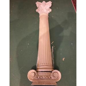 Colonne con capitelli del 1930 gesso e paglia