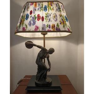Lampada con discobolo in bronzo 800
