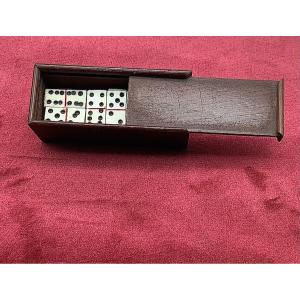 48_ Tiny Little Domino Box 