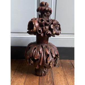 Important Carved Wooden Plume With A Beautiful Patina, Early 18th Century, Louis XIV Period.