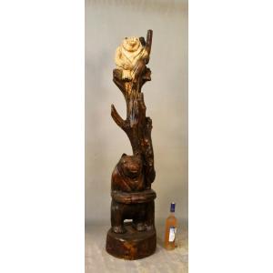 Wooden Sculpture Of 2 Bears On A Brienz Style Trunk