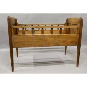 19th Century Child's Bed In Chestnut 