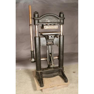 Cast Iron Printing Press XIXth Arm