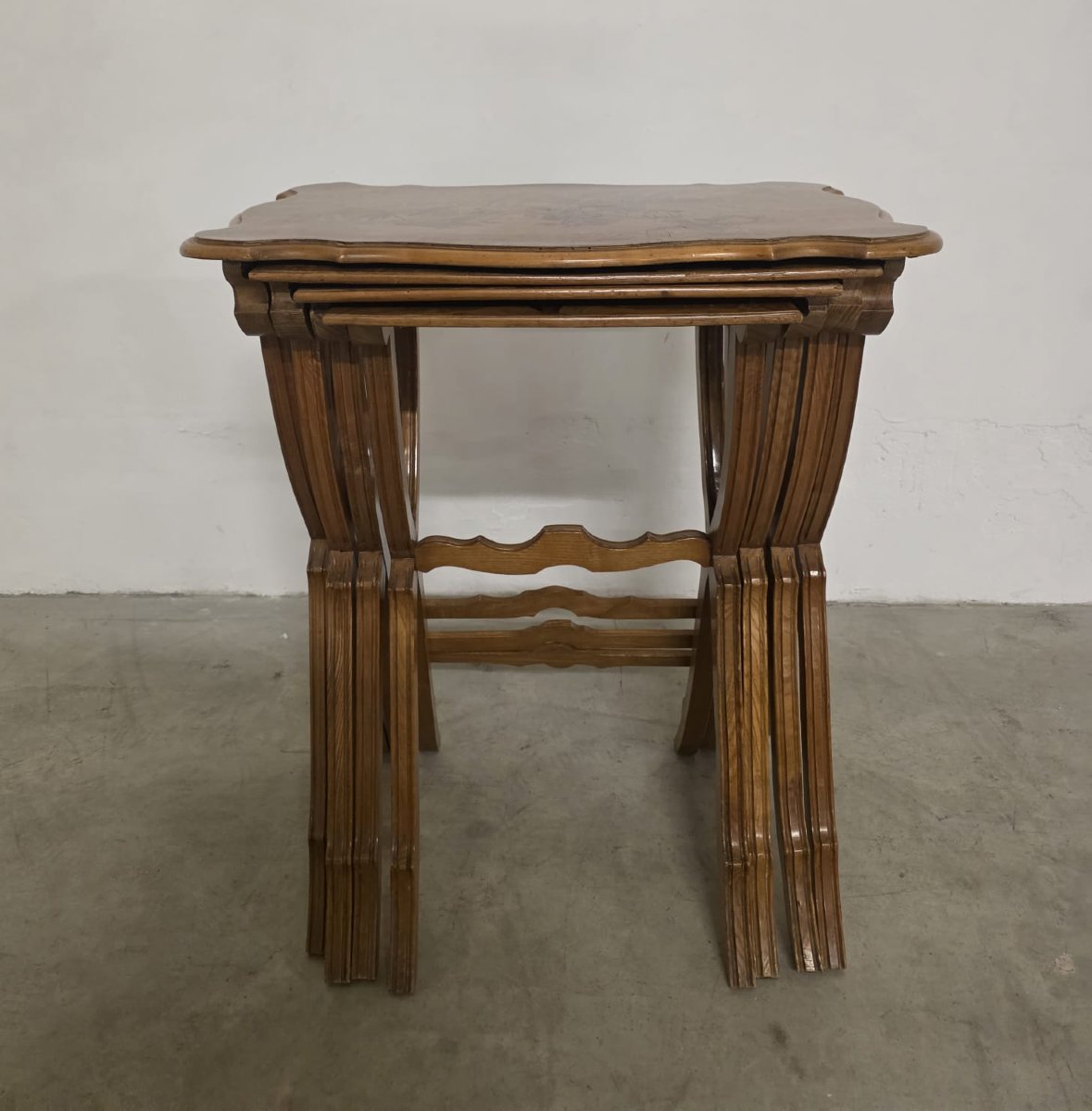 Tavolini ad incastro attribuiti ad Emille Gallè-photo-4