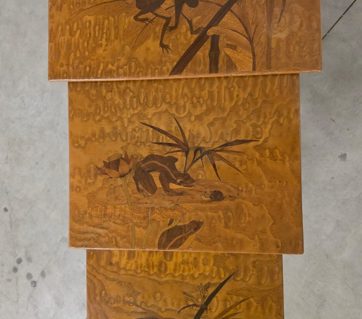 Tavolini ad incastro attribuiti ad Emille Gallè-photo-4