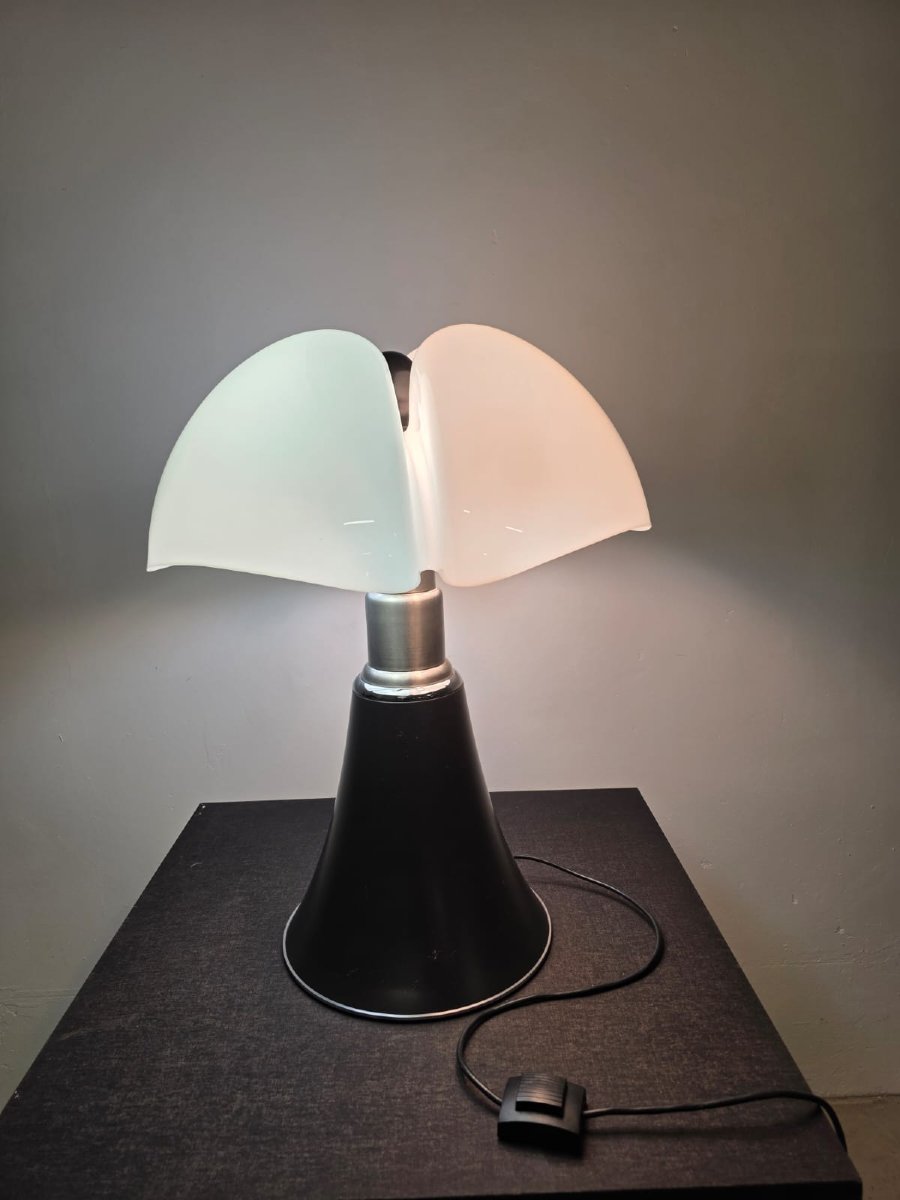 Lampada Pipistrello Gae Aulenti per Martinelli Luce-photo-1