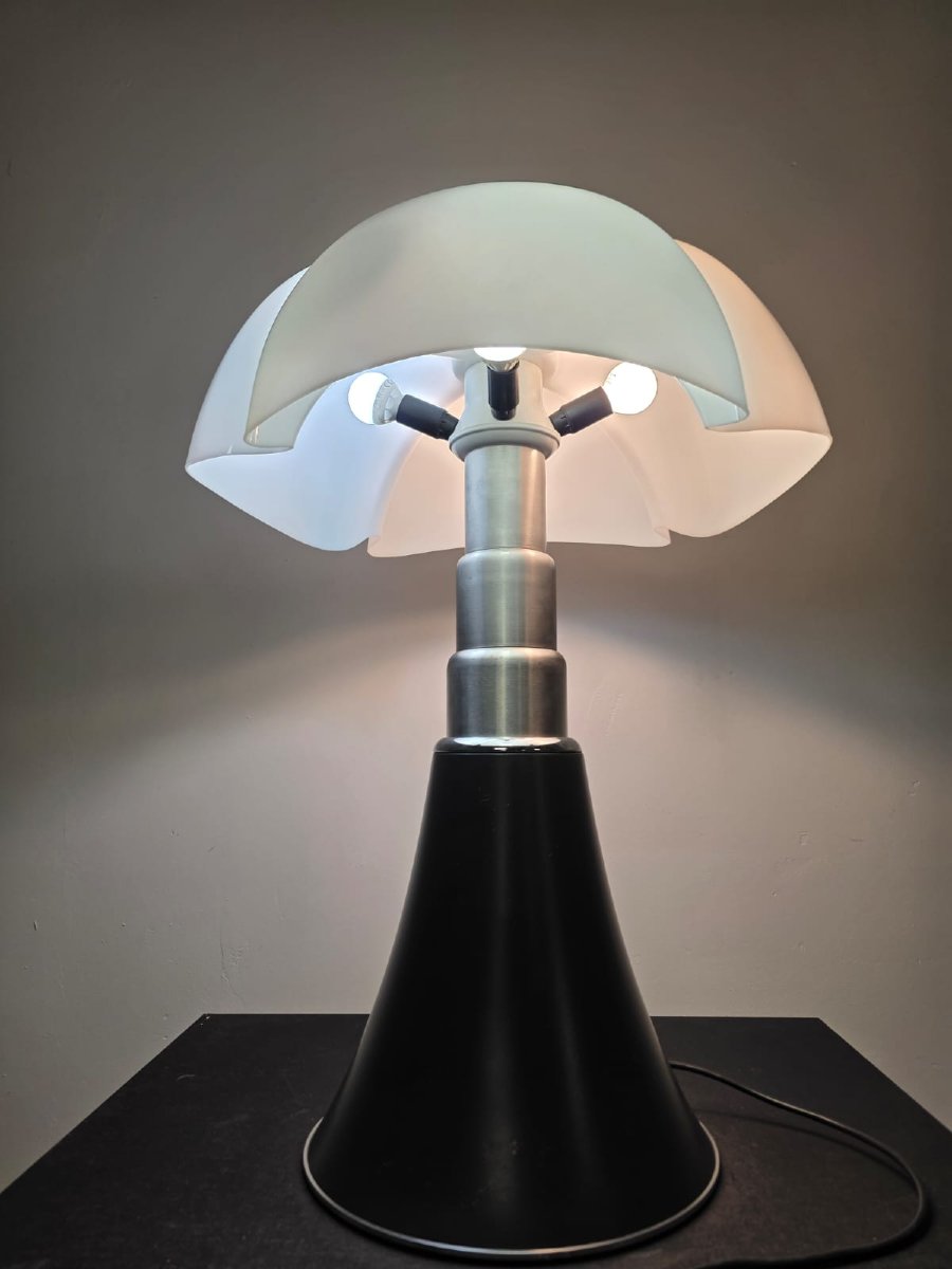 Lampada Pipistrello Gae Aulenti per Martinelli Luce-photo-4