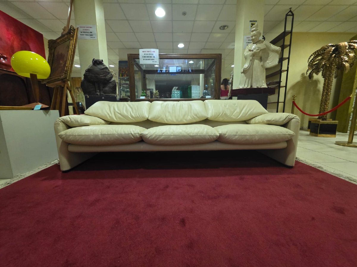 Divano serie Maralunga di Vico Magistretti per Cassina.
