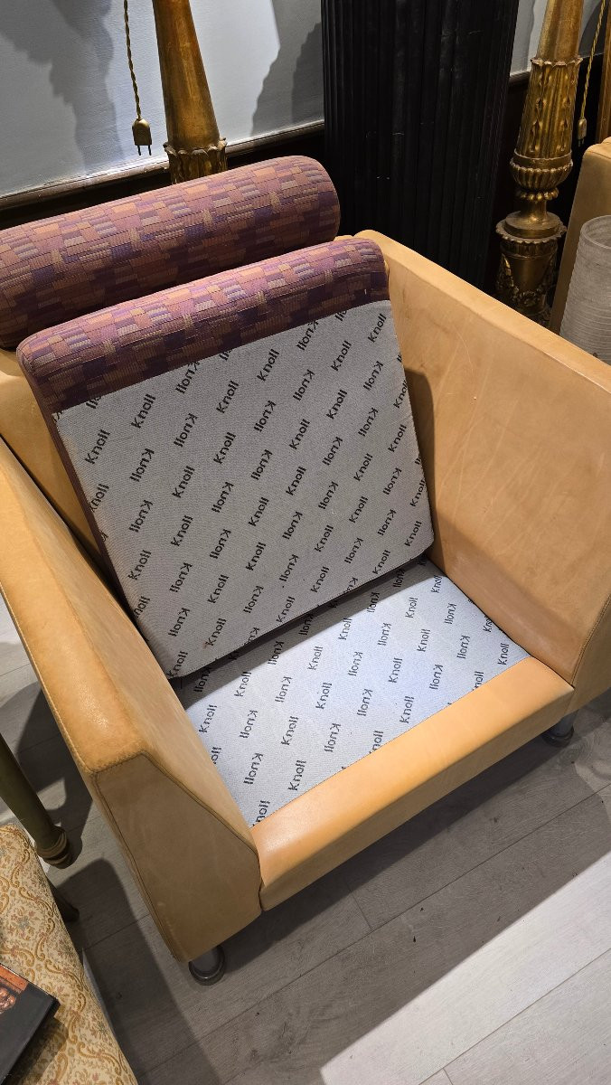 .Coppia di poltrone "Eastside" di Sottsass per Knoll (1983). Edizione limitata con gambe smalta-photo-3