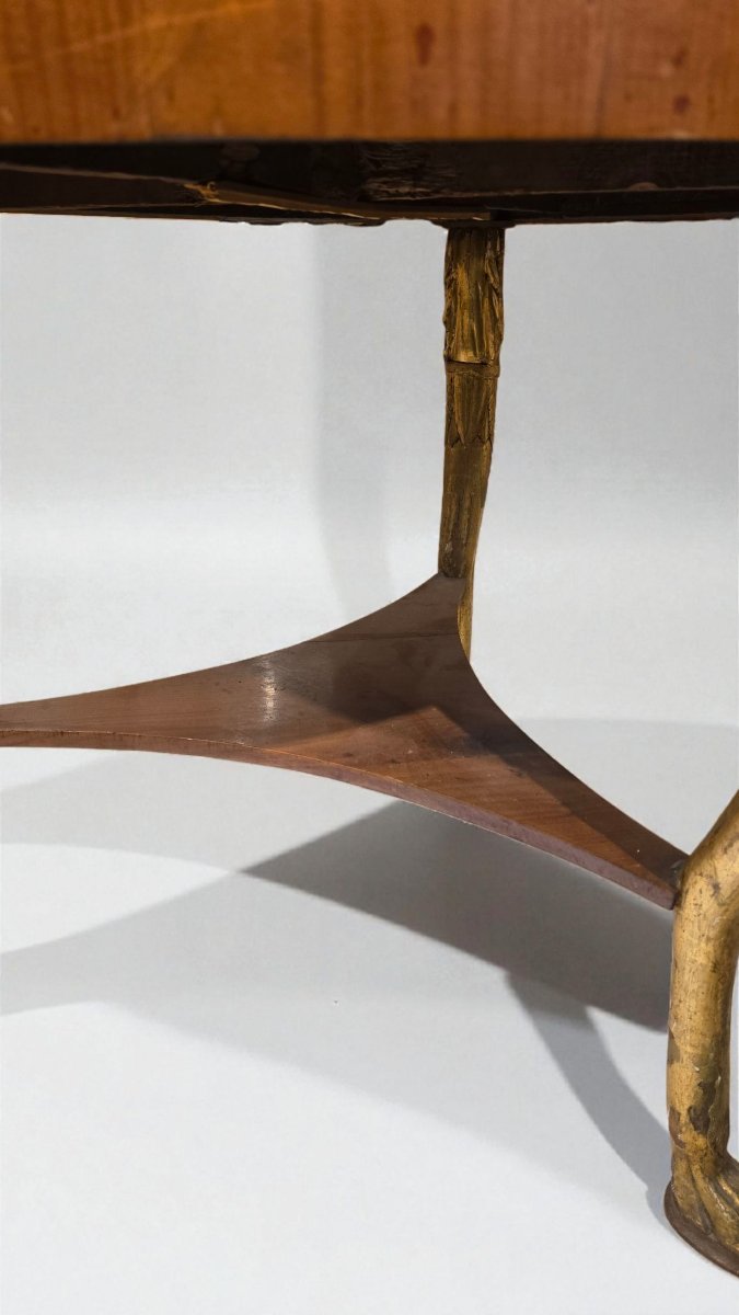 Tavolo "Ritorno dall'Egitto", XIX secolo, Italia, Placcatura in ciliego e sfingi dorate-photo-4