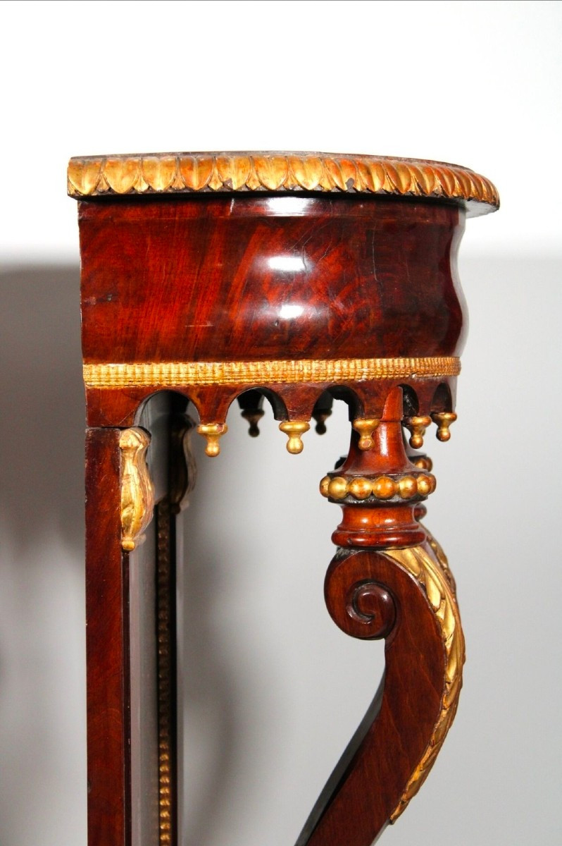 Coppia di consolle a mezzaluna, in mogano e legno dorato, Impero, inizio XIX. Italia-photo-4