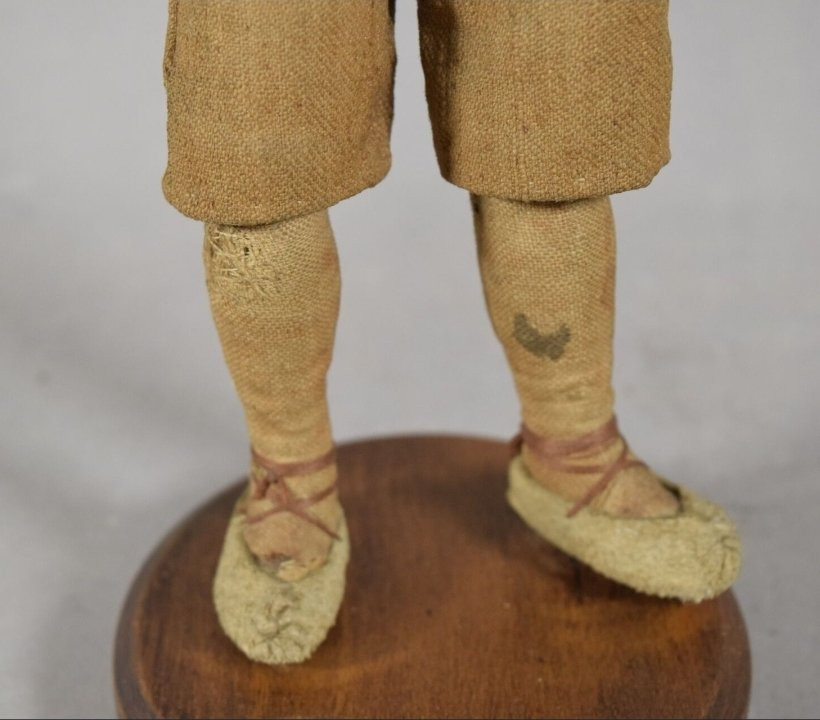 Pastore del presepe napoletano rappresentante un "Bambino", XVIII secolo, Napoli-photo-4