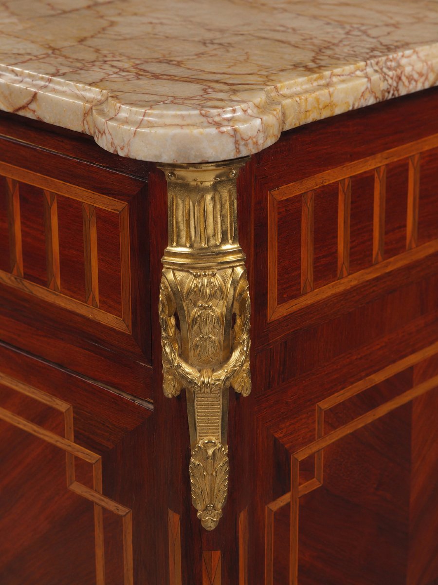 Comò In Stile Luigi XVI In Legno Intarsiato E Bronzi Dorati, Piano In Marmo Venato-photo-3