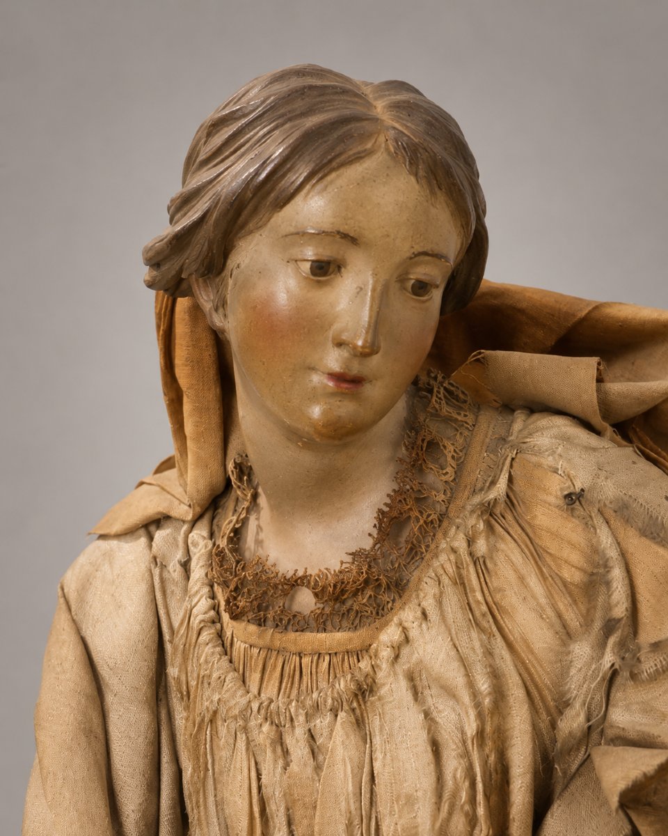 Madonna da presepe napoletano del XVIII secolo in terracotta, legno e seta-photo-3