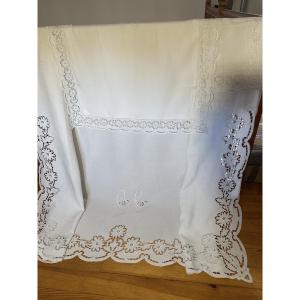 Antique Linen And Thread Set With Floral Richelieu Embroidery And Dg Belle époque Monograms 228x316