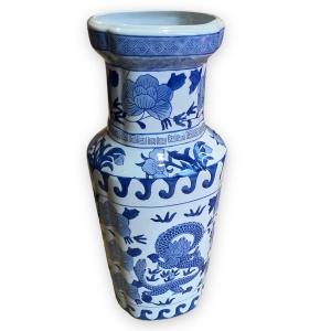 Important Chinese Vase In White And Blue Porcelain Decorated With Dragon And Flowers