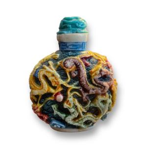 China Polychrome Snuff Box