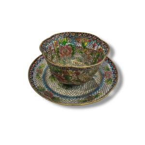 Polylobed Cup With Floral Plique-à-jour Decoration, China, 19th Century