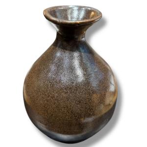 China, 19th Century, Bulbous Brown Stoneware Vase