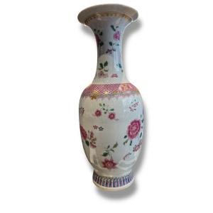 Double Circle Famille Rose Porcelain Vase
