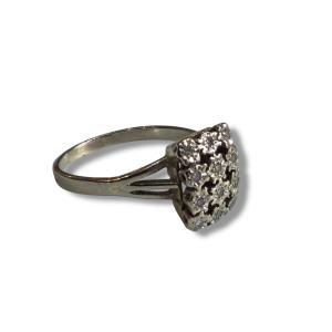 White Gold Ring With 12 Pavé Diamonds 