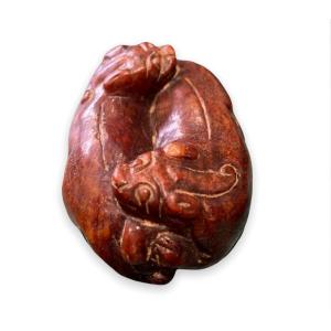 "chiens De Fô Enlacés" Sujet En Pierre Dure Chine Circa 1920