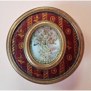Small Round Box