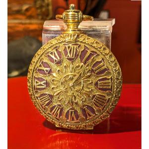 Trompe l'Oeil Powder Compact - Vintage 1950 - In The Shape Of A Pocket Watch