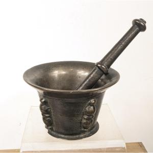 Small Mortar And Pestle - Bronze, 17th-18th Century 