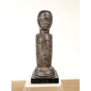 Small Tshokwe Charm - Angola, Early 20th Century