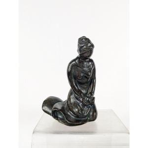 A Washerwoman - Small Bronze 1970-80