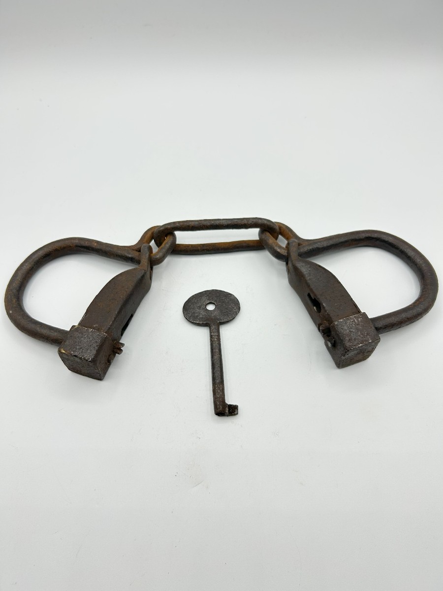 Manette in ferro forgiato
