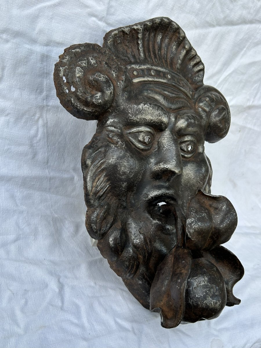 Maschera alla grottesca in ferro forgiato-photo-3