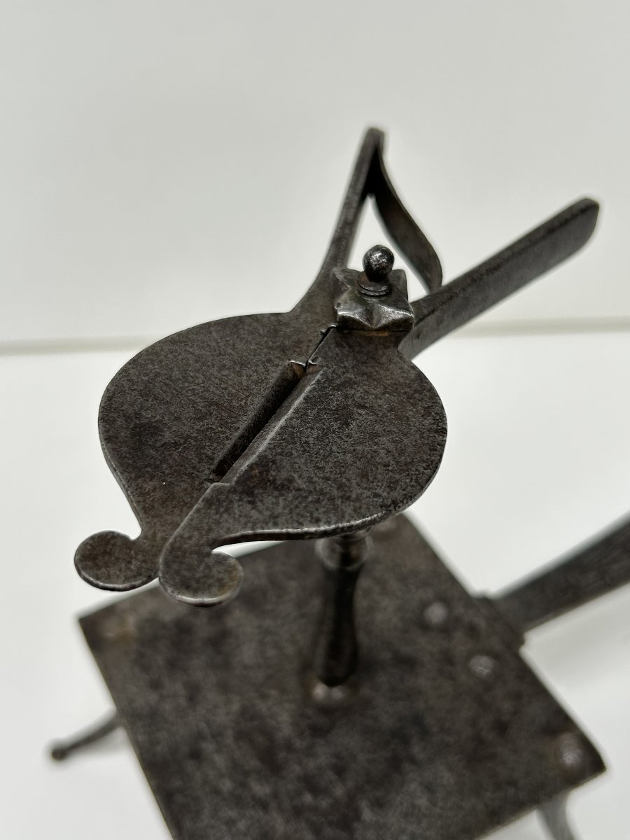 Forbice in ferro forgiato per candela a tempo-photo-2