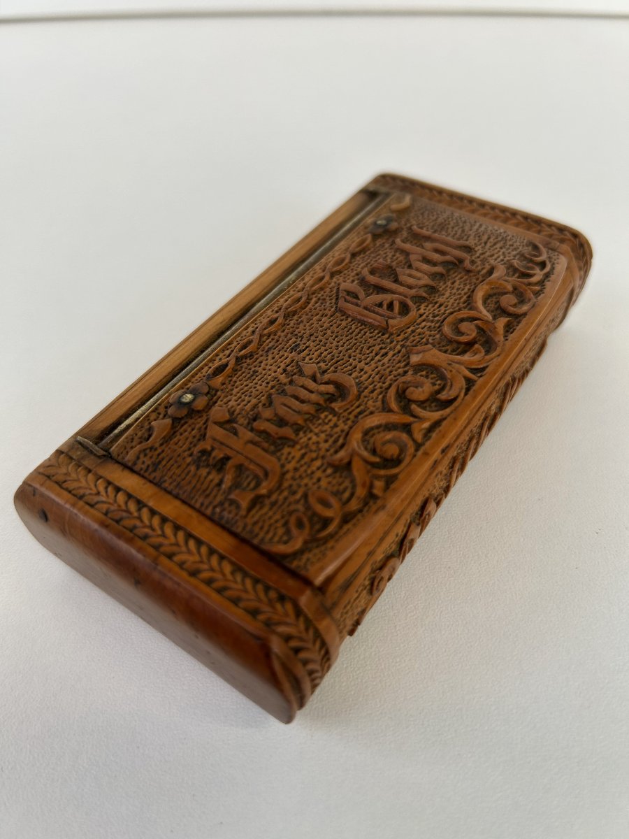 Tabacchiera in legno -photo-1