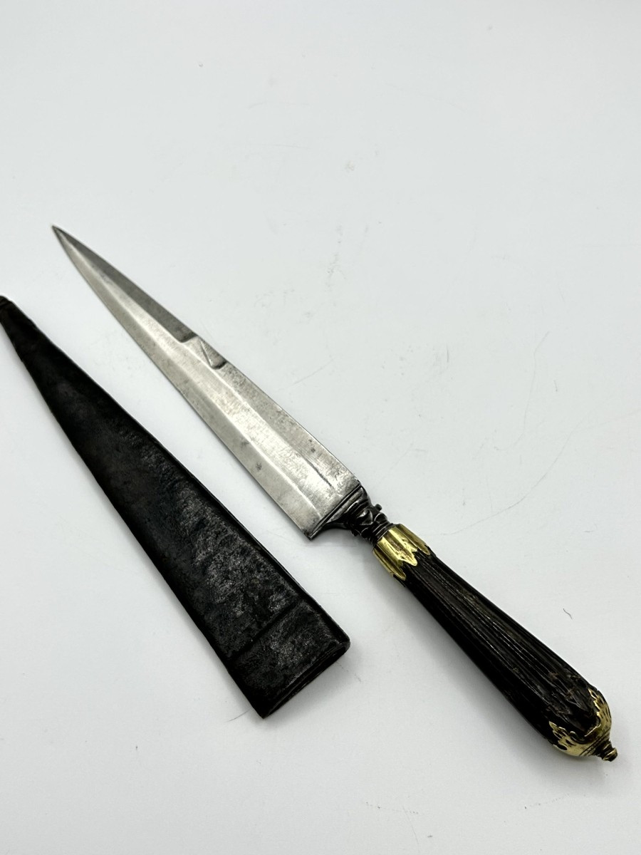 coltello in ferro forgiato
