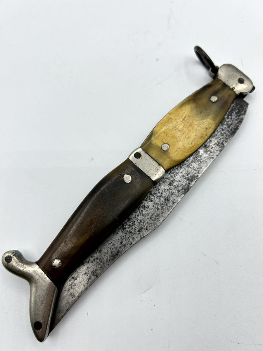 coltello in ferro forgiato