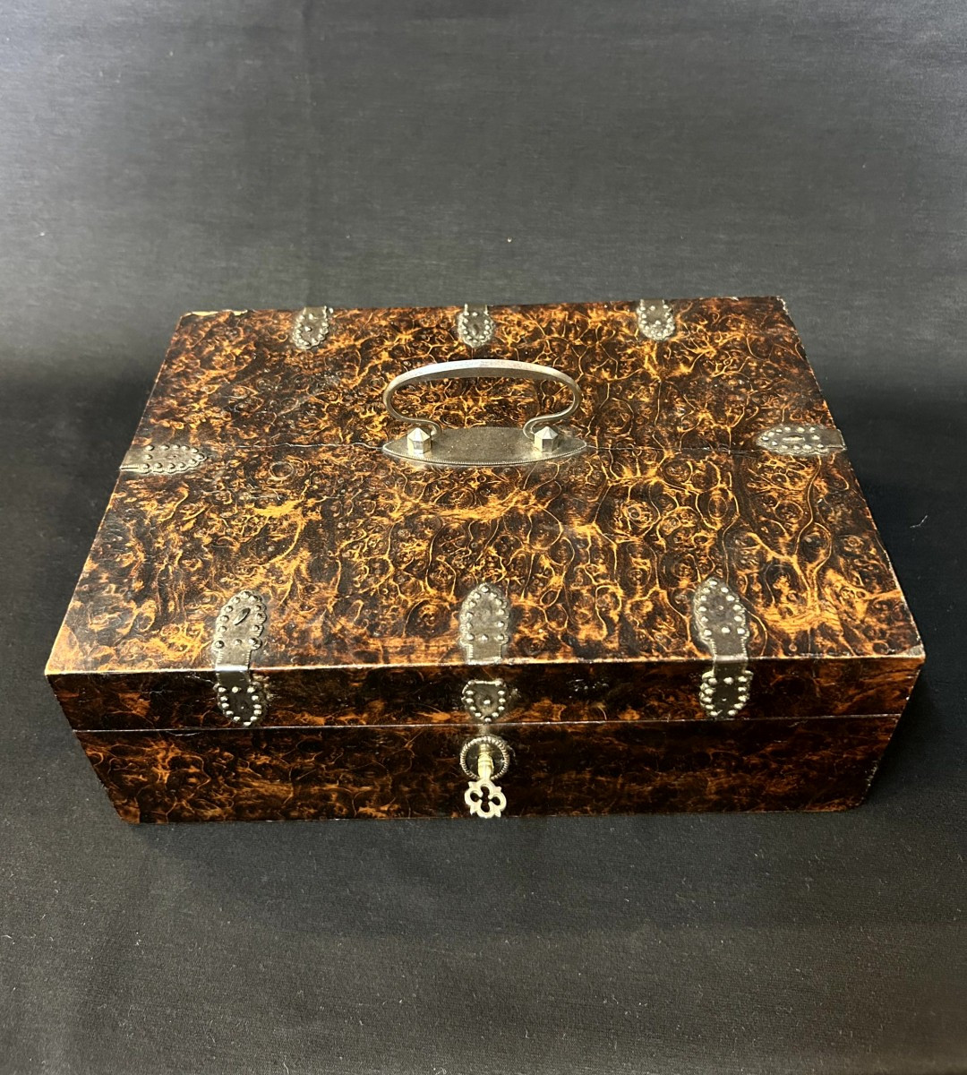 Scatola in legno di radica